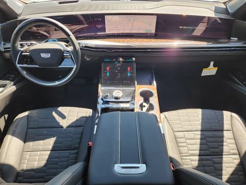 New 2026 Cadillac Escalade Platinum Sport w/ LPO, Floor Liner Package AWD/4WD image 2