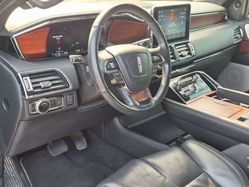 Used 2020 Lincoln Navigator Reserve w/ Equipment Group 208A Reserve AWD/4WD image 11