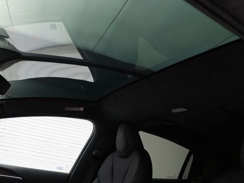 Used 2022 Tesla Model X image 22