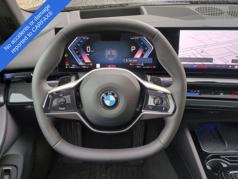 Used 2025 BMW 530i xDrive w/ Premium Package image 26