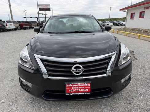 Used 2014 Nissan Altima 2.5 SL w/ Moonroof Package FWD image 8