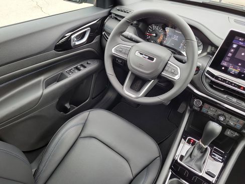 New 2026 Jeep Compass Limited image 13