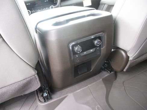 New 2026 Chevrolet Tahoe Z71 w/ Comfort Package image 13