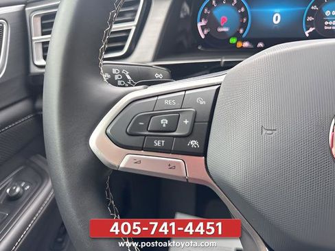 Used 2024 Volkswagen Atlas Cross Sport SE AWD/4WD image 40