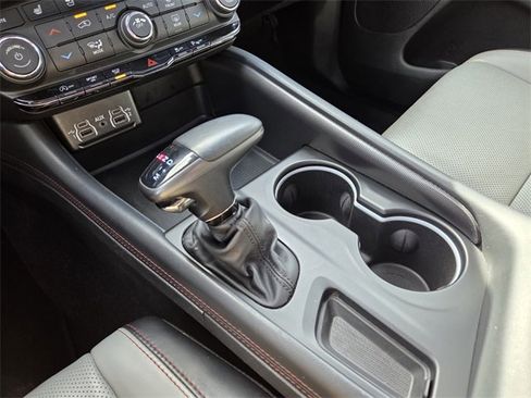 Used 2024 Dodge Durango GT image 35