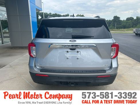 Used 2022 Ford Explorer XLT w/ Class IV Trailer Tow Package AWD/4WD image 5