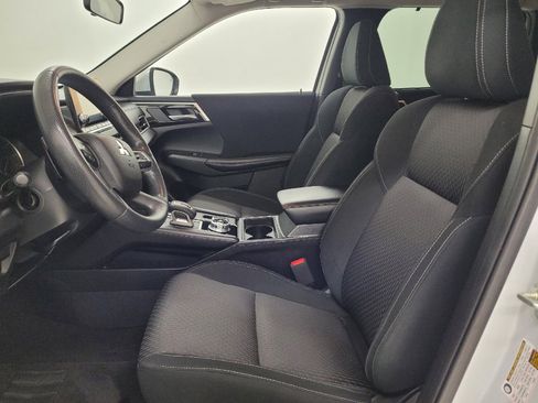 Used 2022 Mitsubishi Outlander ES AWD/4WD image 17