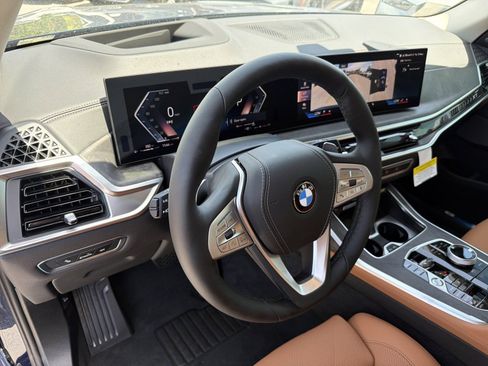 New 2027 BMW X7 xDrive40i w/ Executive Package AWD/4WD image 25