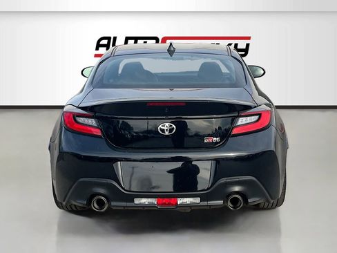 Used 2025 Toyota GR86 Base w/ ALL Weather Mat Package (TMS) image 6