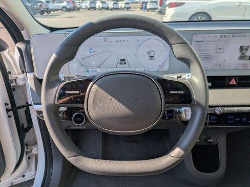 Used 2024 Hyundai Ioniq 5 SEL AWD/4WD image 18