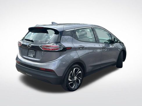 Used 2023 Chevrolet Bolt LT w/ Infotainment Package FWD image 7