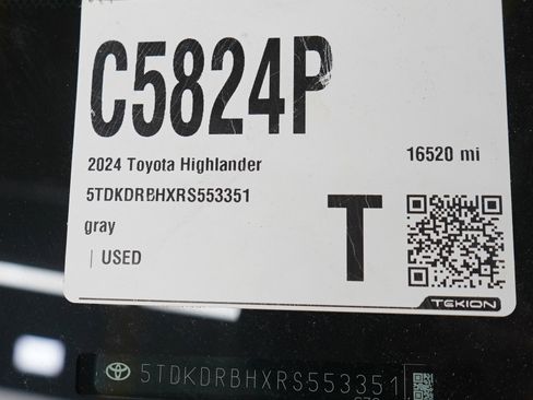 Used 2024 Toyota Highlander XSE AWD/4WD image 34