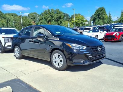 New 2025 Nissan Versa S w/ Trunk Package