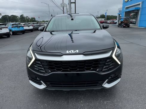 Used 2024 Kia Sportage EX FWD image 3