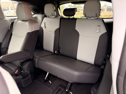 Used 2023 Toyota Sienna XSE w/ XSE Plus Package AWD/4WD image 25
