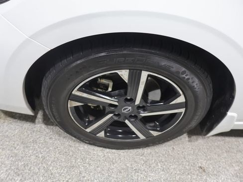 Used 2024 Nissan Sentra SV w/ All-Weather Package FWD image 9