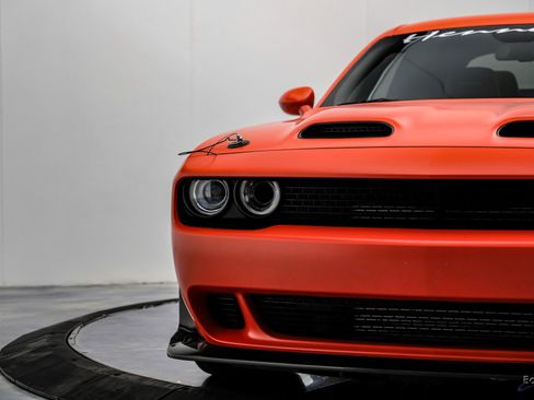 Used 2022 Dodge Challenger SRT Hellcat image 39