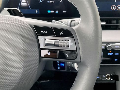 Certified 2026 Hyundai Ioniq 5 SE RWD image 24