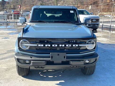 New 2025 Ford Bronco Outer Banks image 5