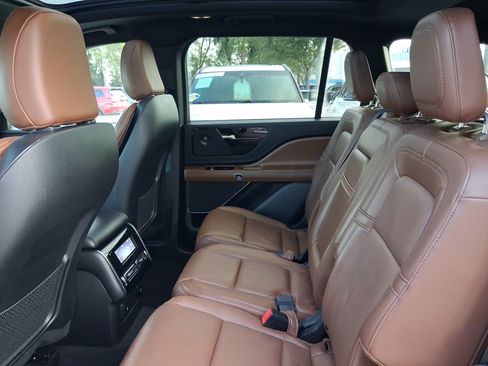 Certified 2023 Lincoln Aviator Reserve w/ Elements Package Plus RWD image 6