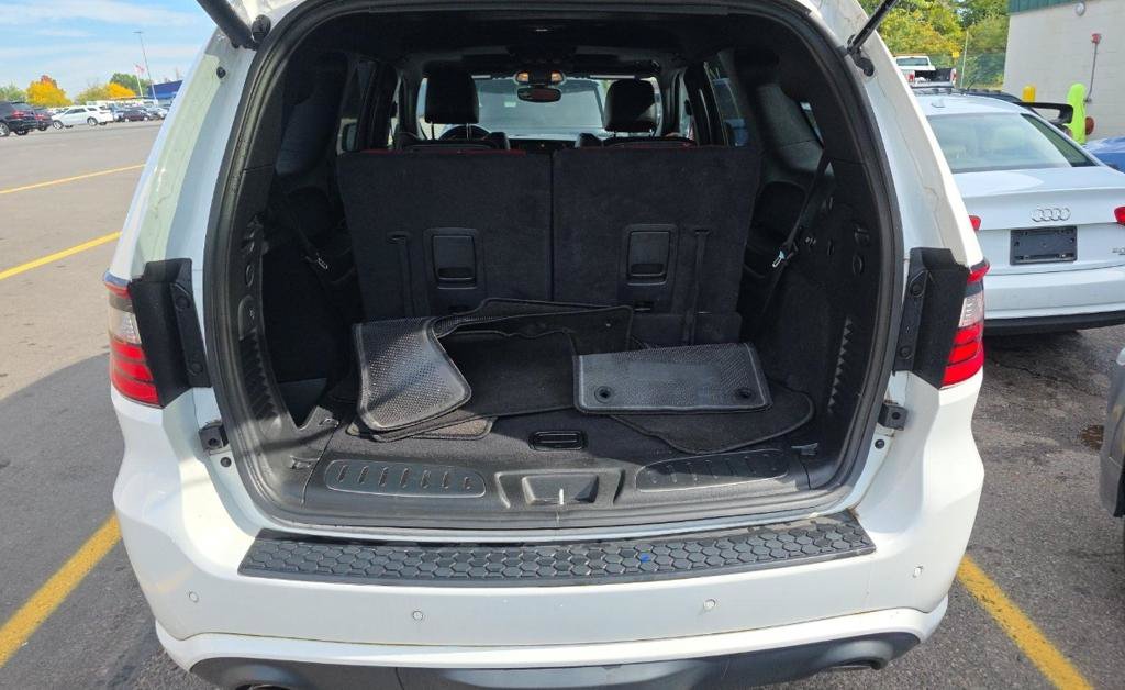 Used 2022 Dodge Durango R/T w/ Tow 'N Go Package AWD/4WD image 14