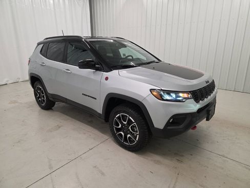 New 2026 Jeep Compass Trailhawk image 7