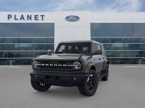 New 2026 Ford Bronco Outer Banks AWD/4WD image 2