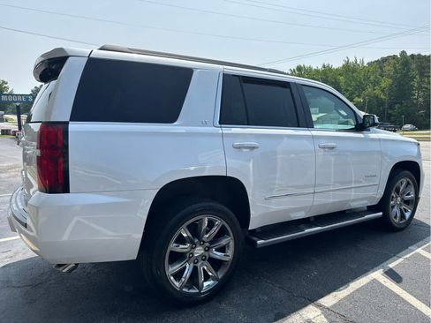 Used 2019 Chevrolet Tahoe LT w/ LT Signature Package RWD image 18
