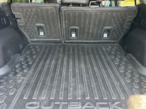 Used 2022 Subaru Outback Limited AWD/4WD image 17