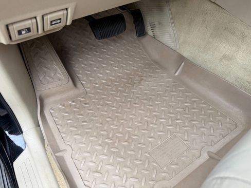 Used 2003 Lexus LX 470 4WD image 40