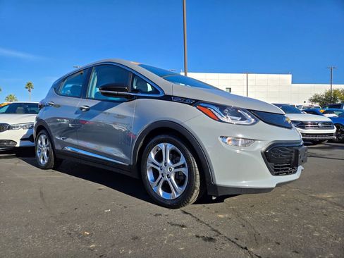 Used 2021 Chevrolet Bolt LT image 1