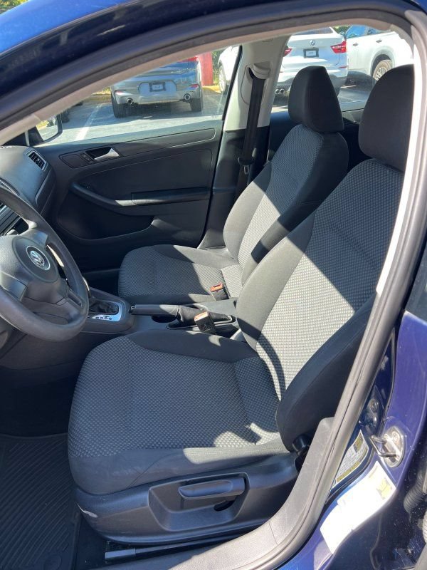 Used 2013 Volkswagen Jetta S FWD image 11