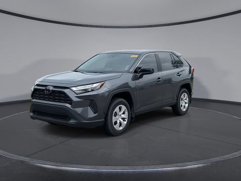 Certified 2024 Toyota RAV4 LE FWD image 4