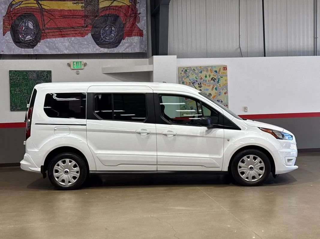 Used 2022 Ford Transit Connect XLT FWD image 3