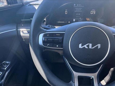 Used 2025 Kia K5 LXS FWD image 19