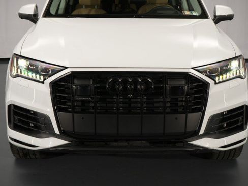 Used 2023 Audi Q7 3.0T Prestige AWD/4WD image 8