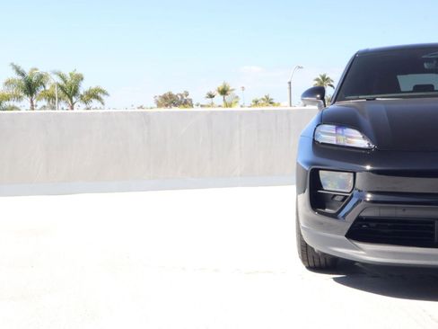 New 2026 Porsche Macan Electric RWD image 11