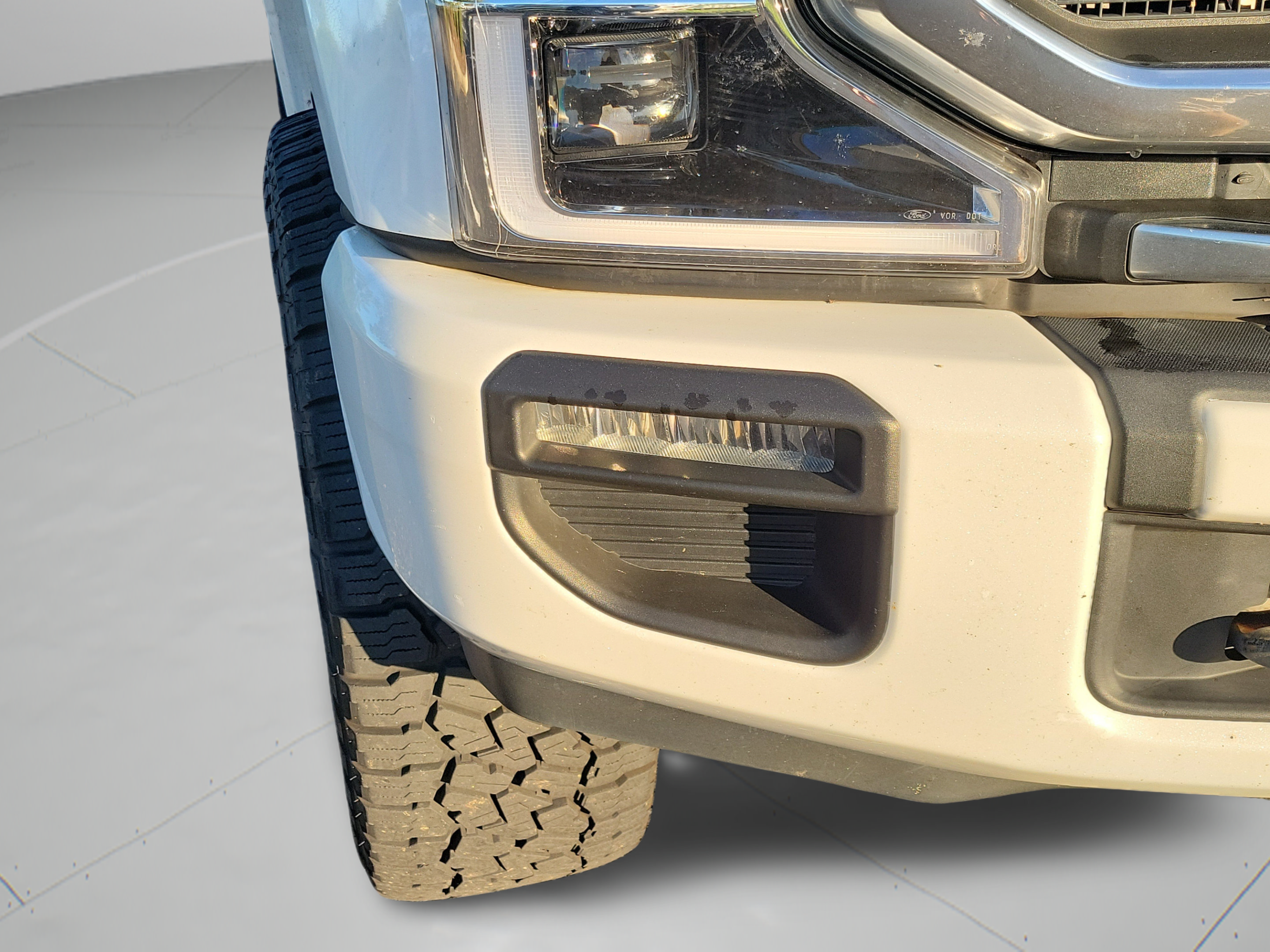 Used 2021 Ford F250 Platinum w/ FX4 Off-Road Package AWD/4WD image 12