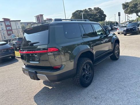 Certified 2026 Lexus GX 550 AWD/4WD image 5