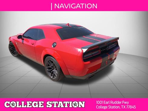 Used 2019 Dodge Challenger SRT Hellcat RWD image 4