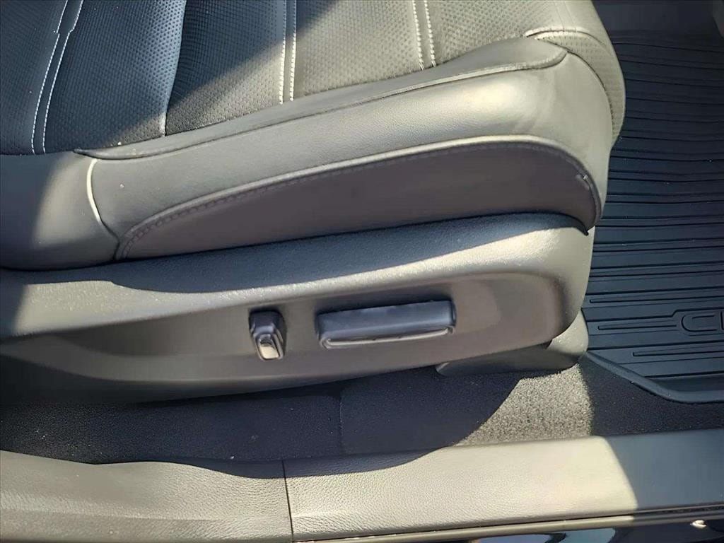 Used 2021 Honda CR-V EX-L image 32
