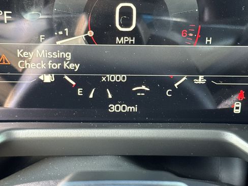 New 2026 GMC Acadia Denali w/ Super Cruise Package image 22