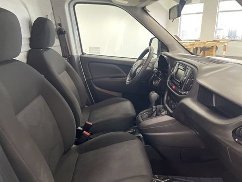 Used 2022 RAM ProMaster City Tradesman FWD image 5