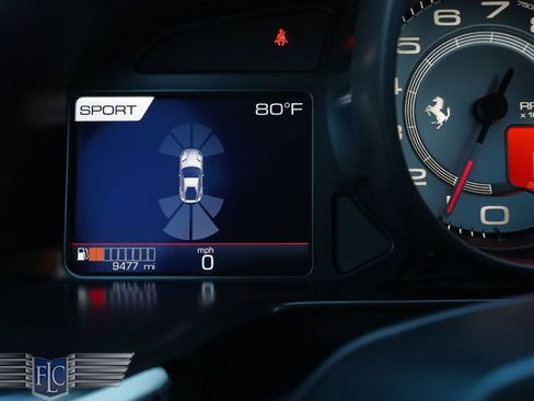 Used 2020 Ferrari 812 Superfast image 27