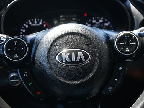 Used 2016 Kia Soul ! w/ Premium Package FWD image 22