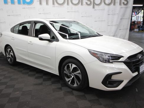 Used 2023 Subaru Legacy Premium AWD/4WD image 8