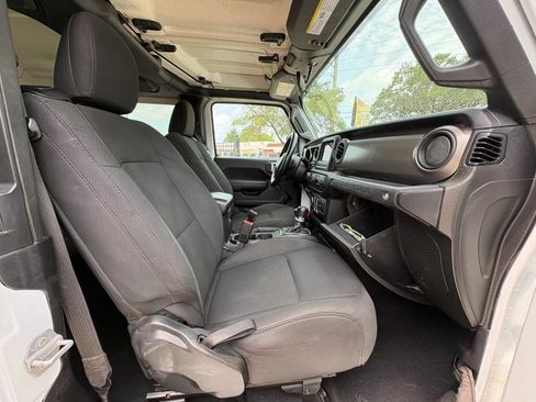 Used 2020 Jeep Wrangler Sport AWD/4WD image 14