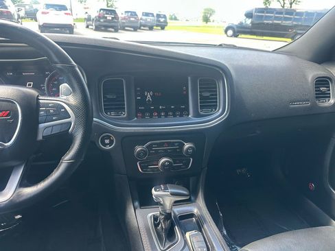 Used 2018 Dodge Charger GT AWD/4WD image 13