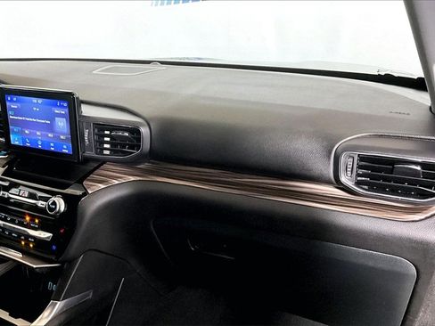 Certified 2024 Ford Explorer Limited image 12