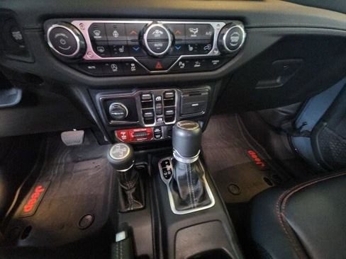 Certified 2024 Jeep Gladiator Rubicon image 36